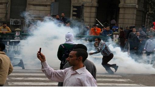 “الداخلية” إصابة 7 من قوات الأمن في أحداث أمس