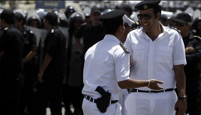 3 أمناء شرطة يسرقون 800 ألف جنيه من خليجي بالإكراه