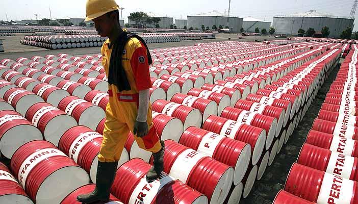 انخفاض متوقع للنفط 15 دولارًا في حالة رفع عقوبات إيران