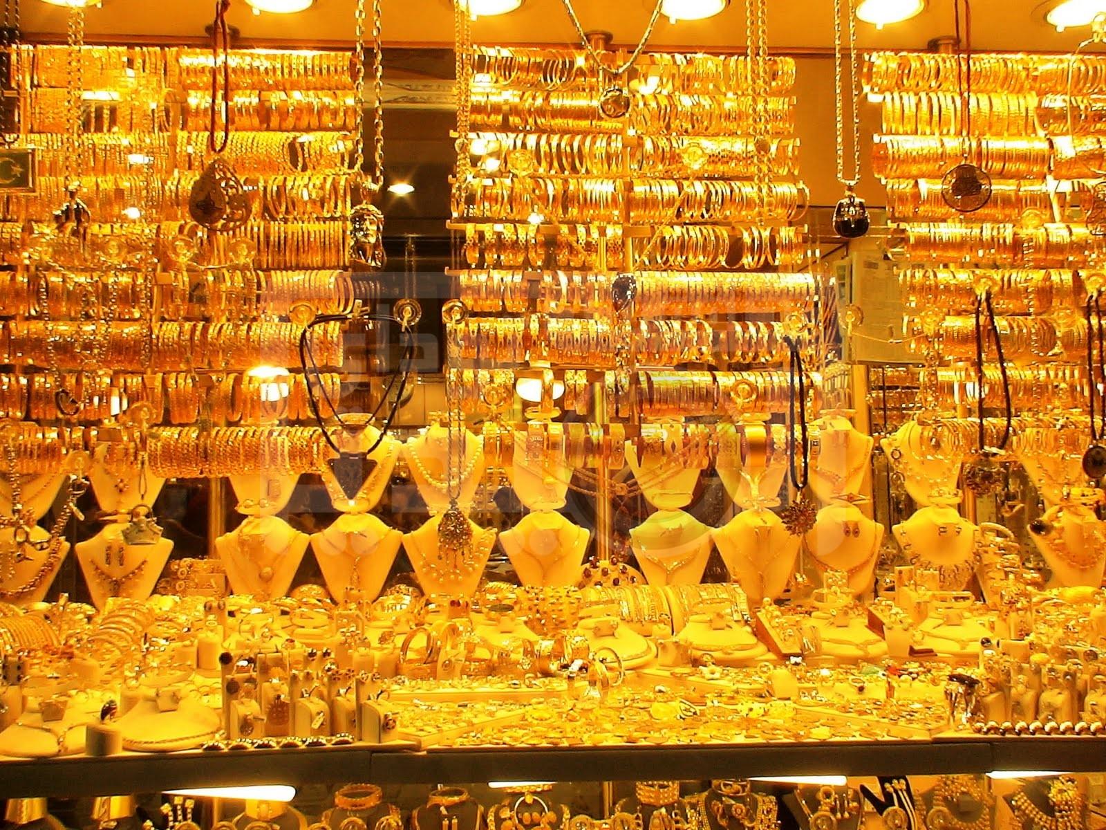 الذهب يواصل التراجع.. وعيار 21 يسجل 628 جنيها