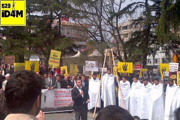 احتجاجات بتركيا على قرار إعدام 529 من رافضي الانقلاب