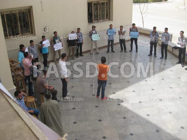 وقفة ضد الانقلاب لطلاب هندسة بني سويف