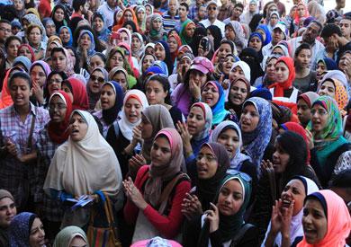 وقفة لطالبات “رياض الأطفال” بدمنهور للمطالبة بإقالة العميدة