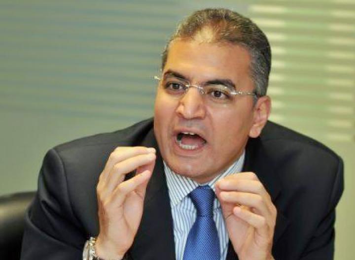 عصام سلطان ع الفيس بوك.. فلوسنا يا عبد المجيد