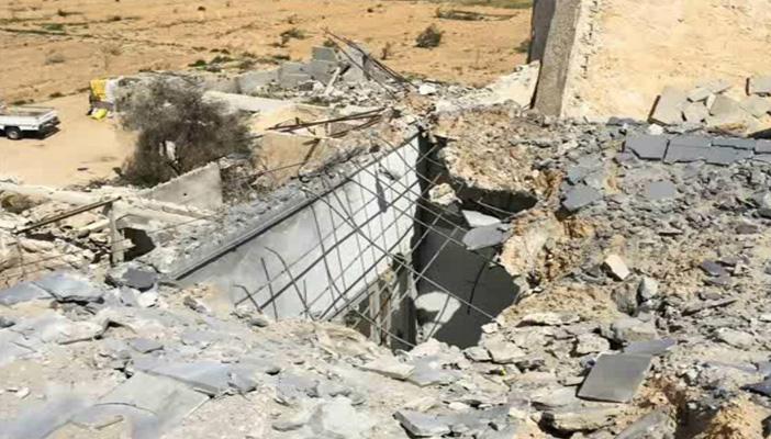 مقتل 3 مواطنين بينهم طفل بقذائف مدفعية على منازل بالشيخ زويد