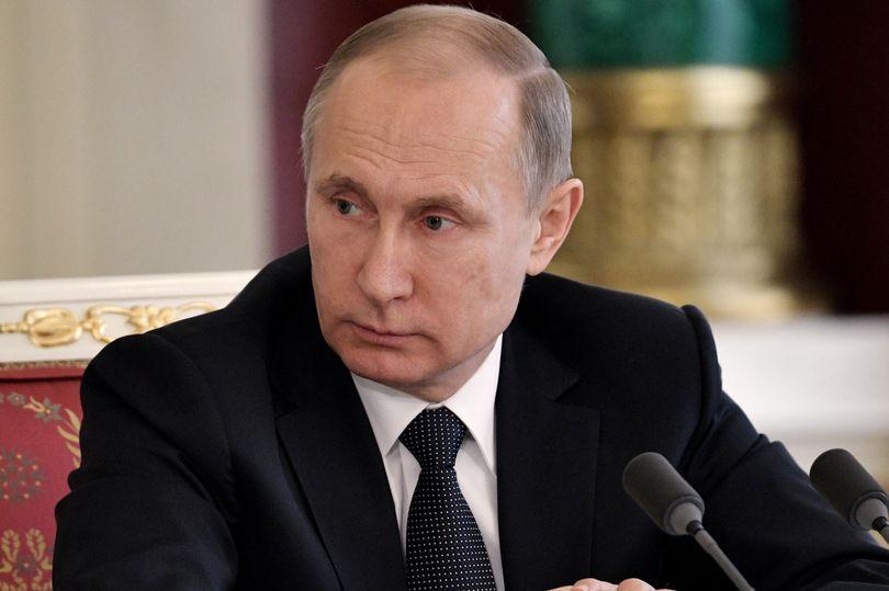 مُعارِض روسيّ: بوتين قد يبدأ حربًا ليتمسّك بالسلطة