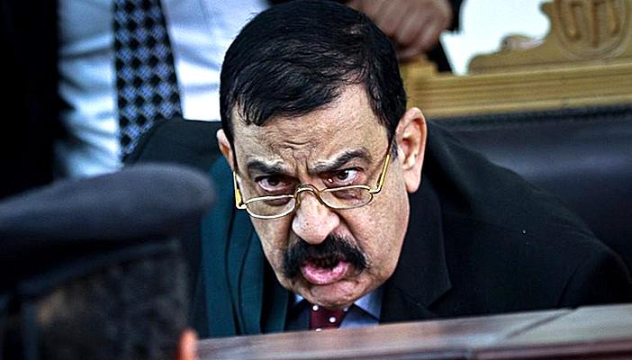 إنفوجرافيك.. أشهر أحكام “قاضي الإعدامات” ناجي شحاتة