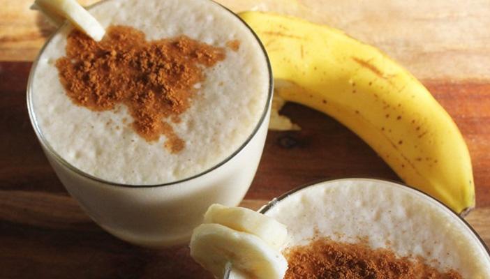 لنوم أفضل.. اشرب كوب موز بالقرفة وشاهد الفرق