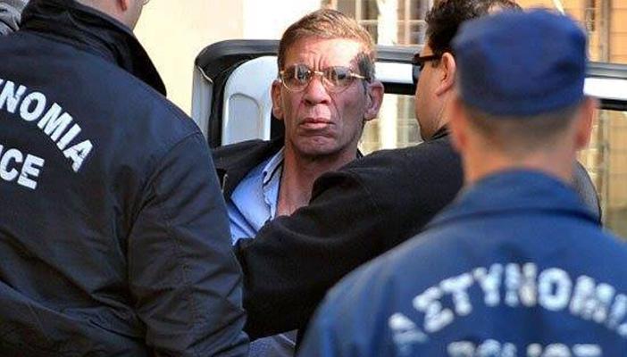 مختطف الطائرة المصرية يطلب اللجوء السياسي في قبرص