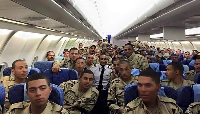 مصدر رسمي ينفي علاقة صور الجنود في الطائرة بـ “عاصفة الحزم”