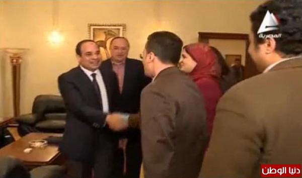 أين السيسي وحملته .. وما الذي يحول بينه وبين الناس؟