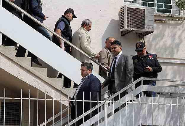 تركيا تخلي سبيل 6 من المعتقلين بقضية التصنت