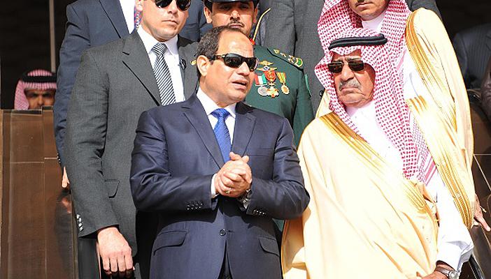 هجوم حاد على السعودية بالأهرام.. وإعلام أمريكي يبرز الخلاف