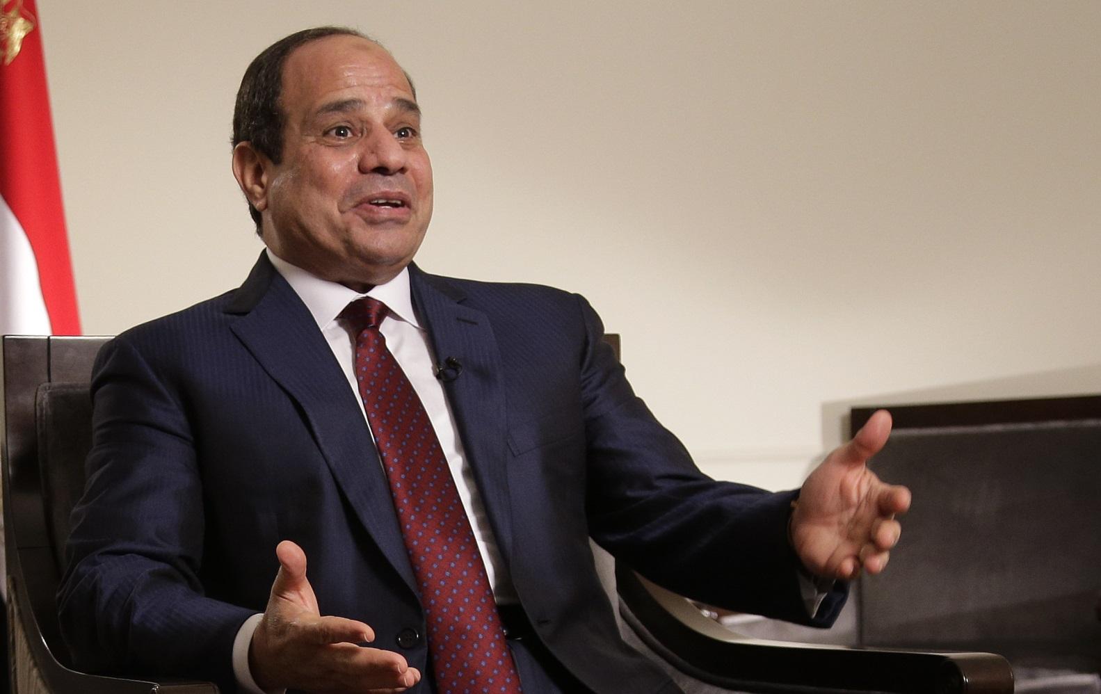 فورين أفيرز: السيسي رئيس الأوهام.. واحتضانه يأتي بنتائج عكسية