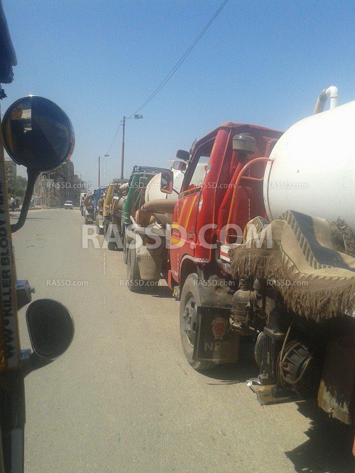 إضراب لأصحاب سيارات الصرف الصحي بإسنا