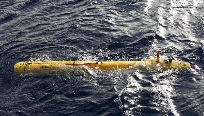 اختصار المهمة الأولى لغواصة البحث عن الطائرة الماليزية