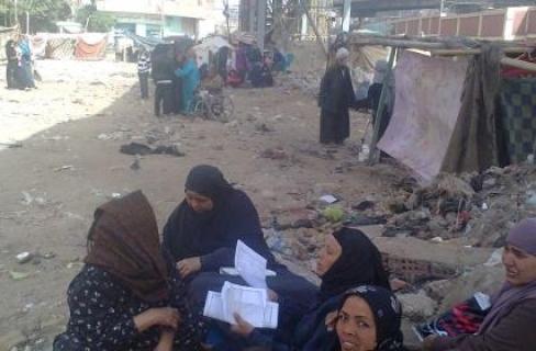 فيديو..أهالي عزبة النخل: طلبوا توكيلات للسيسي مقابل توفير شقق لنا