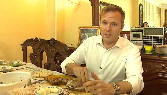 بالفيديو.. تقرير لـ”سي إن إن” يصف الفسيخ بالسمك القذر