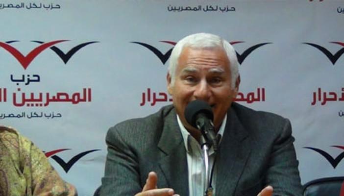 نكاية في الإخوان.. العلمانيون يحاولون انتزاع الحجاب من فرائض الإسلام