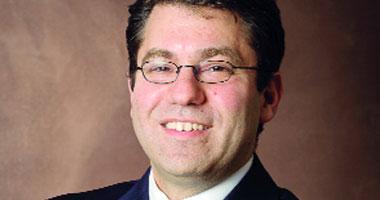 كوك:على الولايات المتحدة إنقاذ مصر من التعسر الوشيك