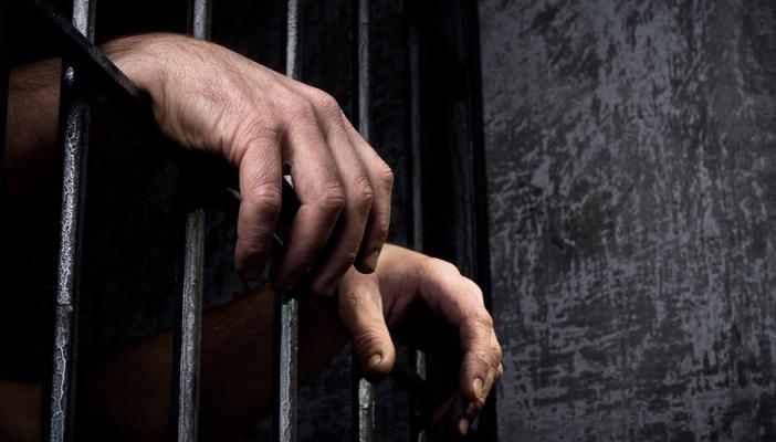 الحبس 6 أشهر لنقيب شرطة ضرب ضابط جيش