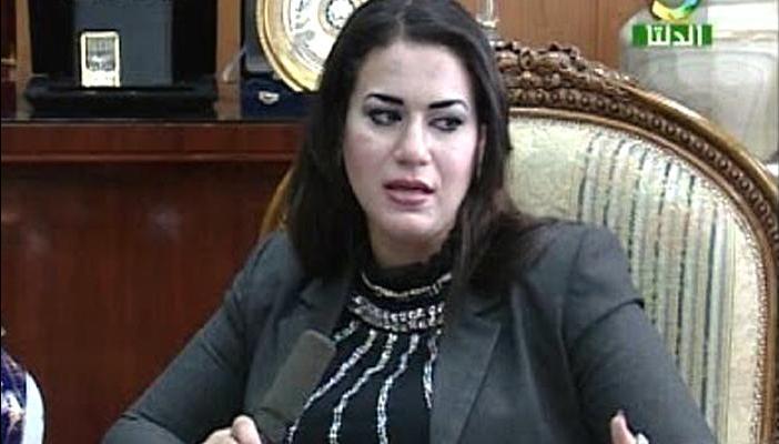 بالفيديو.. مذيعة بالتليفزيون تستنجد بالسيسي بعد وقفها لمهاجمة السعودية