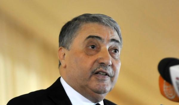 بن فليس: حكومة وحدة وطنية بالجزائر حال انتخابي رئيسا