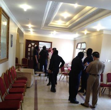 حركات شبابية باتجاه منزل البراك ردا على اقتحام القوات الخاصة