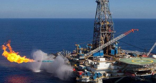 فينانشال تايمز: مصر تشتري الغاز من حقولها أغلى من الأسعار العالمية