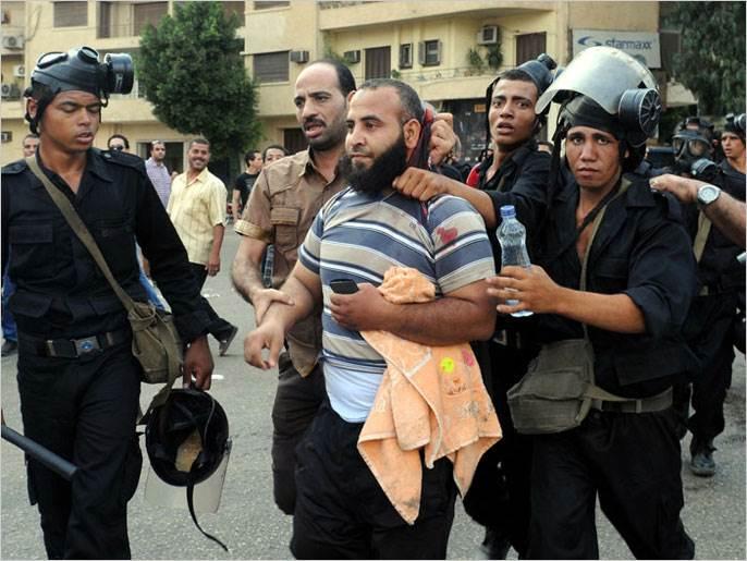 اعتقال 29 شخصا من مؤيدي الشرعية خلال تظاهرات اليوم