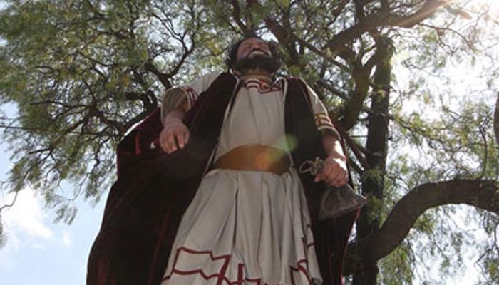 ممثل يشنق نفسه بالخطأ أثناء تجسيد دور يهوذا في مسرحية “محنة المسيح”