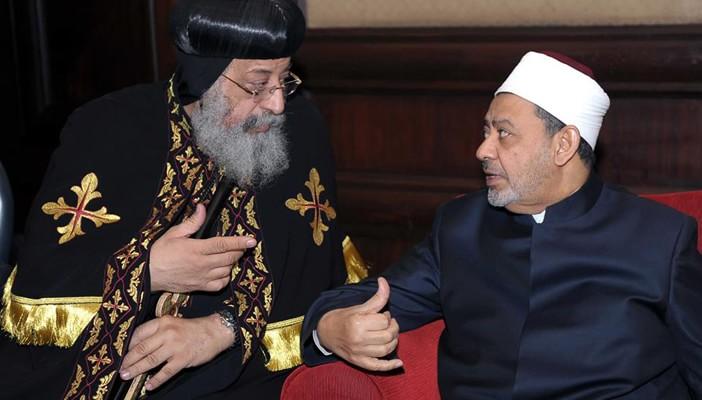 الطيب بـ”الكاتدرائية”: نسيج واحد.. وتواضروس: زيارة الإمام “يوم عيد”