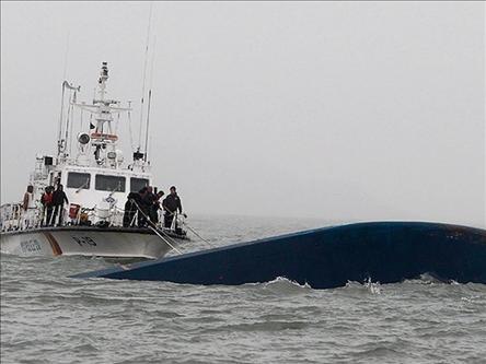 تصاعد الغضب بعد العثور على جثث فى عبّارة كورية جنوبية غارقة