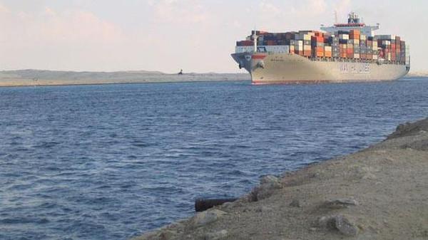 هيئة قناة السويس: إعلان دول استخدام الممر الشمالي “فرقعة إعلامية”