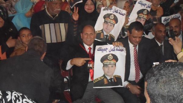 محافظ الوادي الجديد “المقال” منسق عام لـ”حملة دعم السيسي”