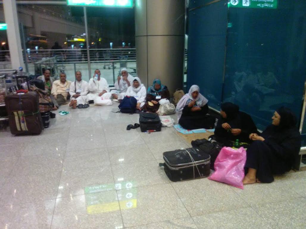 بالفيديو.. وزير الطيران: أزمة تكدس المعتمرين أوشكت على الانتهاء