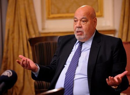 مكي للرئيس: توافق مؤيدك ومعارضك على استقالتي