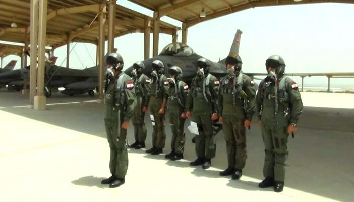 قوات بحرية وجوية مصرية تصل إلى البحرين