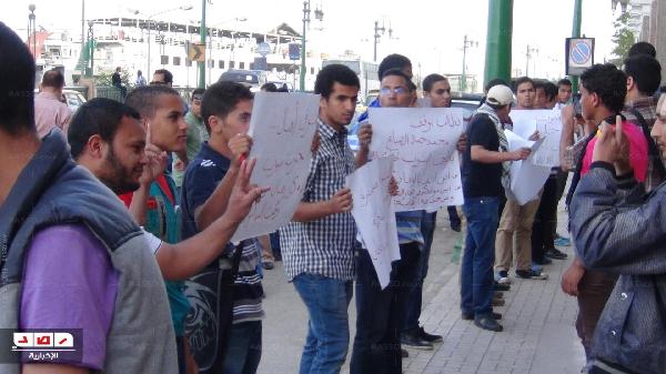 بالصور ..”عرى حكومتك” بأسيوط تندد بمقتل شاب بأبنوب