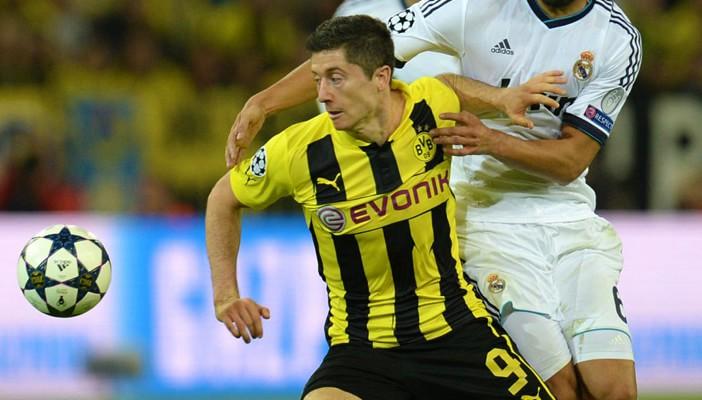 مدرب مانشيستر يونايتد يُخطط لضم ليفاندوفيسكي