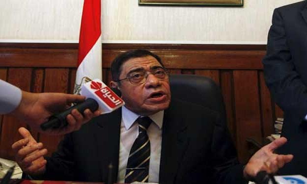 بلاغ يطالب بالتحقيق مع عبد المجيد محمود