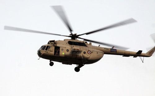 طائرات الجيش تحلق فوق “الميمون” ببني سويف بعد تصاعد الاحتجاجات