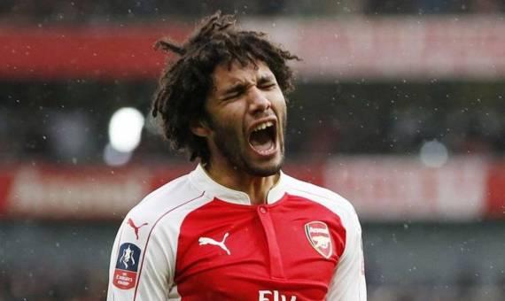 النني أساسيا مع أرسنال أمام سندرلاند في الدوري الإنجليزي