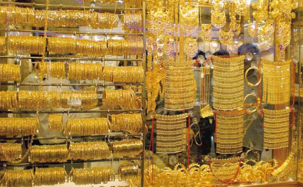 انخفاض عيارات الذهب نهاية الأسبوع وعيار 21 يتراجع 1.47جنيها