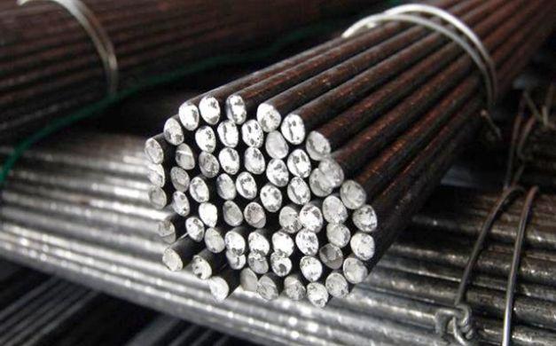 مواد البناء: حديد عز يسجل 9600 جنيه للطن.. وأسمنت المسلح 735 جنيها