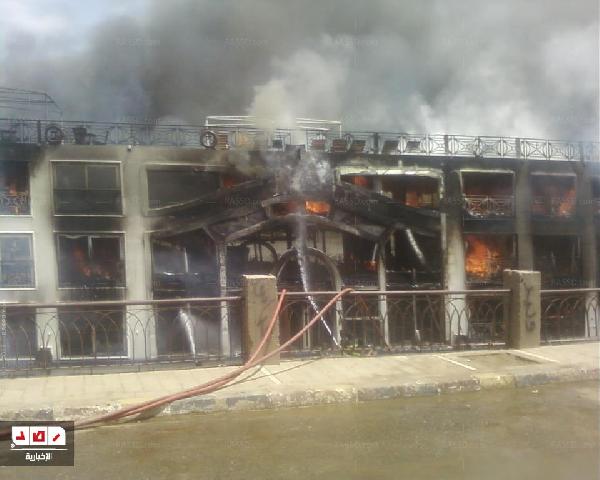 اتهامات متبادلة حول أسباب حريق باخرة إدفو في أسوان