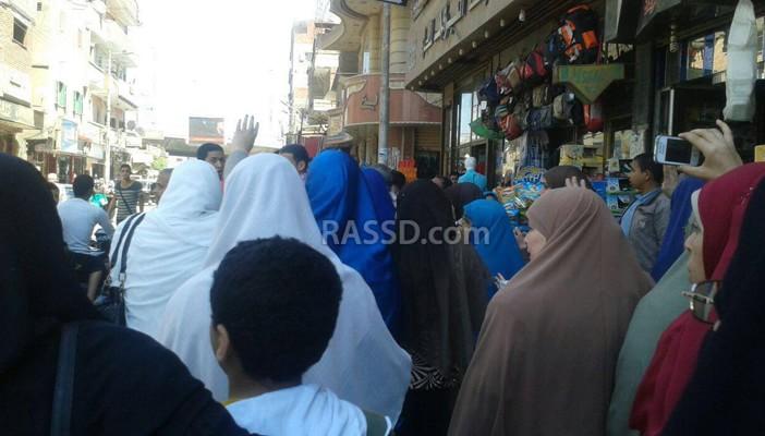 مسيرات بالمحافظات تطالب بالإفراج عن المعتقلين