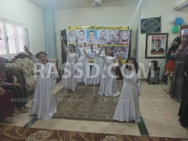 “الحرية للمعتقلين”.. يوم تضامني مع أهالي المعتقلين بكفر صقر