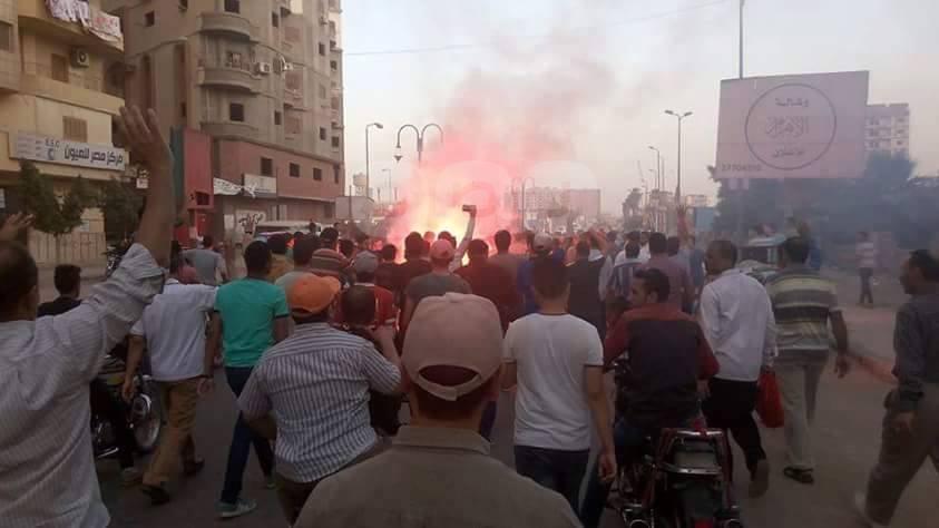 معتقلو طرة لمتظاهري 25 إبريل: حراككم وقود صمودنا.. فكونوا تيارا واحدا