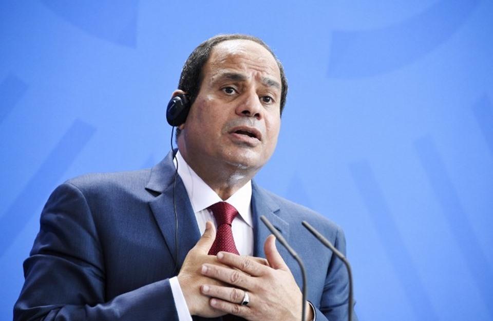 السيسي يعتذر لسيدة من شمال سيناء بسبب “سقطة كبيرة”.. تعرف على التفاصيل